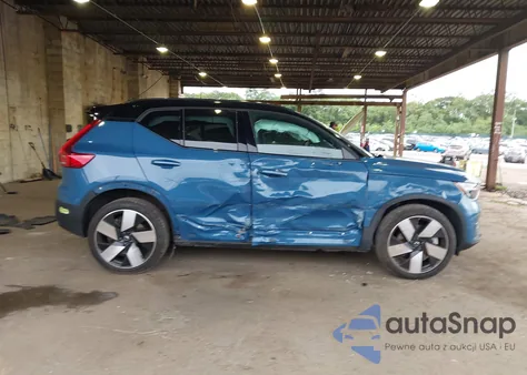 2023 Volvo Xc40 Recharge Pure Electric Twin Ultimate z USA, uszkodzony, nr VIN YV4ED3UM3P2089275